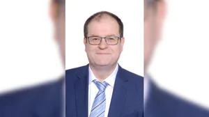 12521734-11 Stephan Berndt