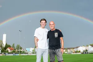 21427141-4 Sportplatz Zelgli, Dübendorf, Ralf und Timo Todzi