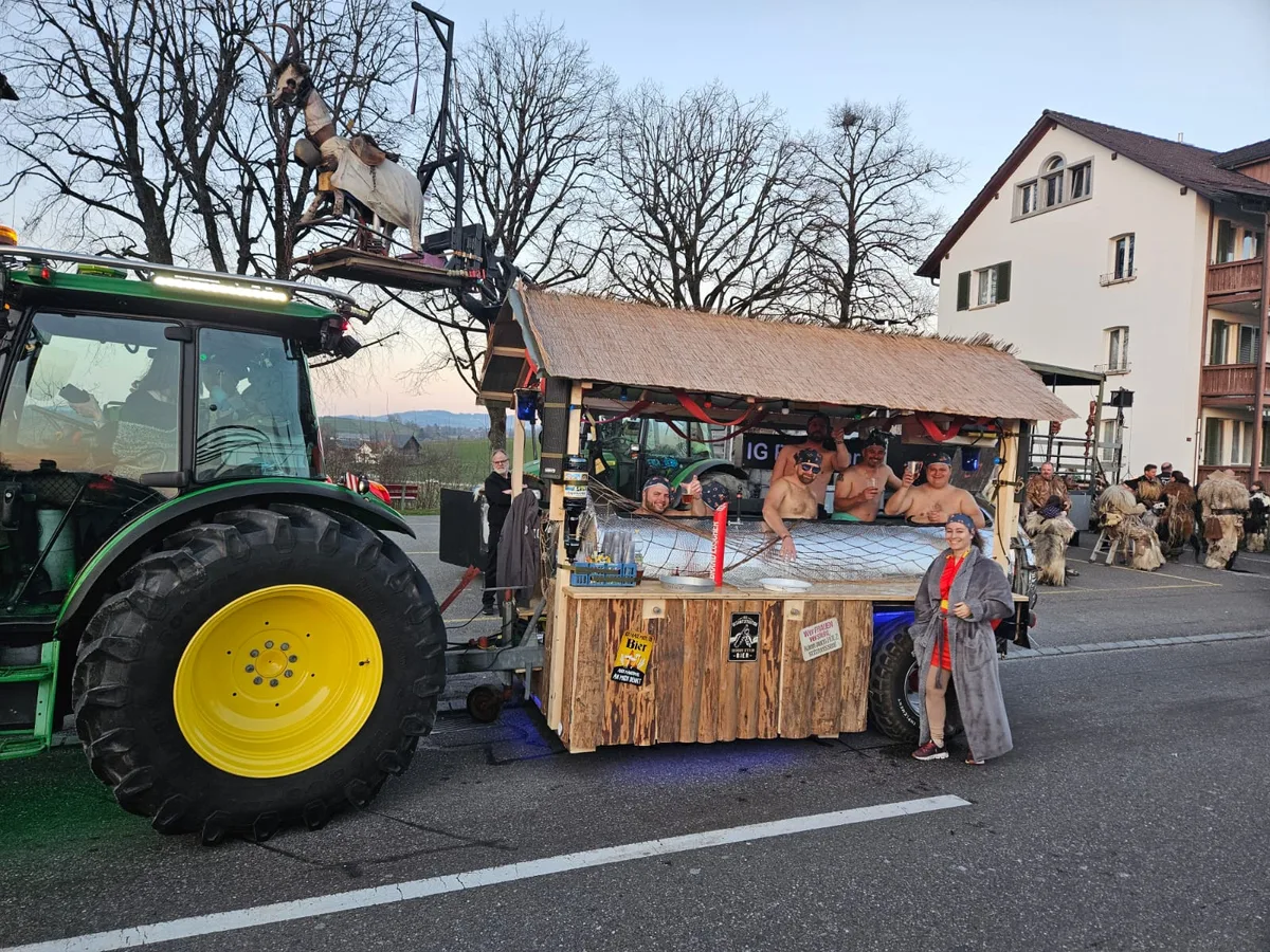 Der Hot-Pot wurde an der Fasnacht 2025 im März erstmals in Grüningen gezeigt. Fasi