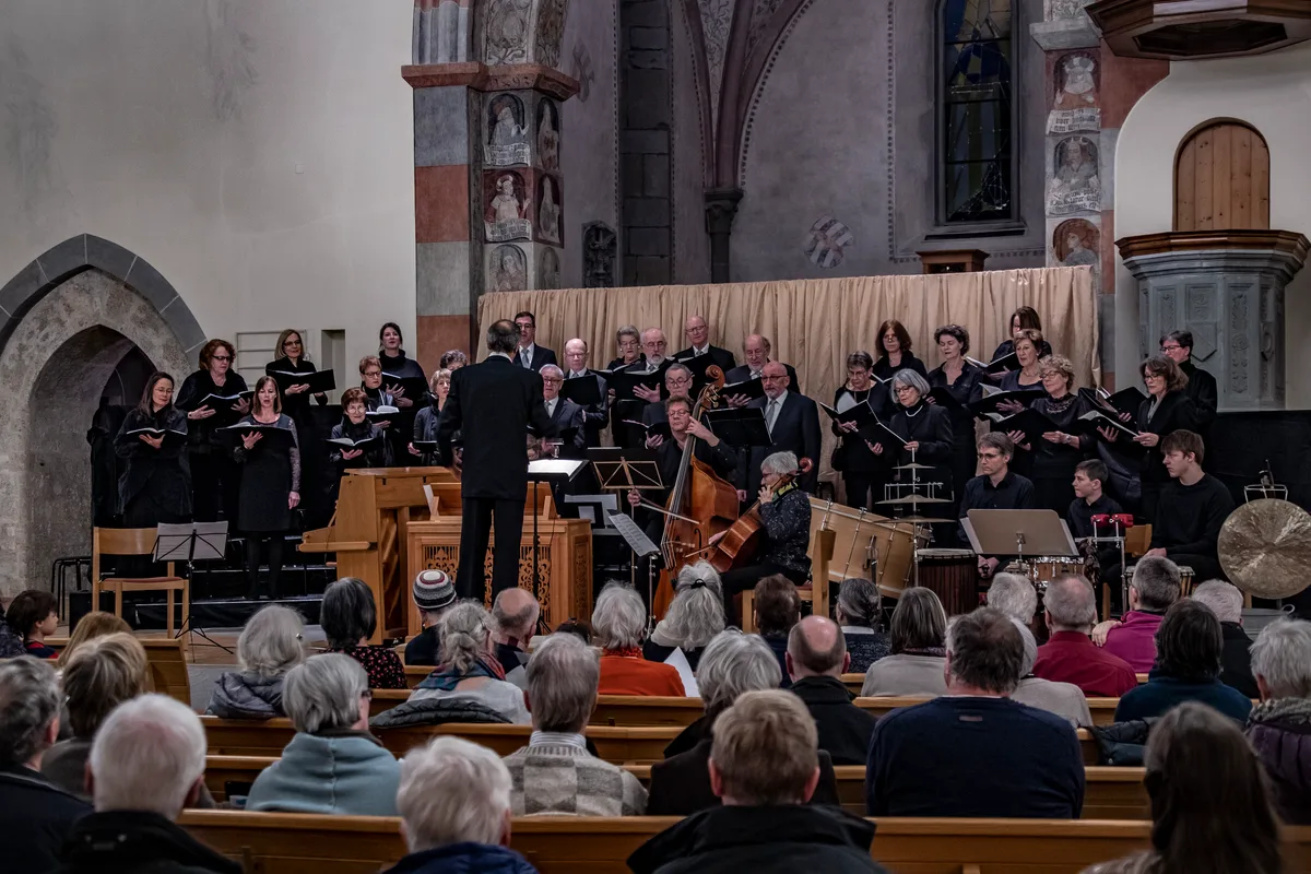 Konzert Kammerchor Zürcher Oberland in der Kirche Rüti Konzert Kammerchor Zürcher Oberland in der Kirche Rüti