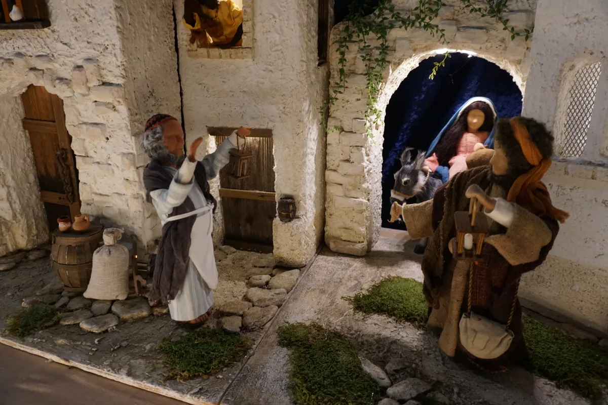 Figuren Hände nach oben