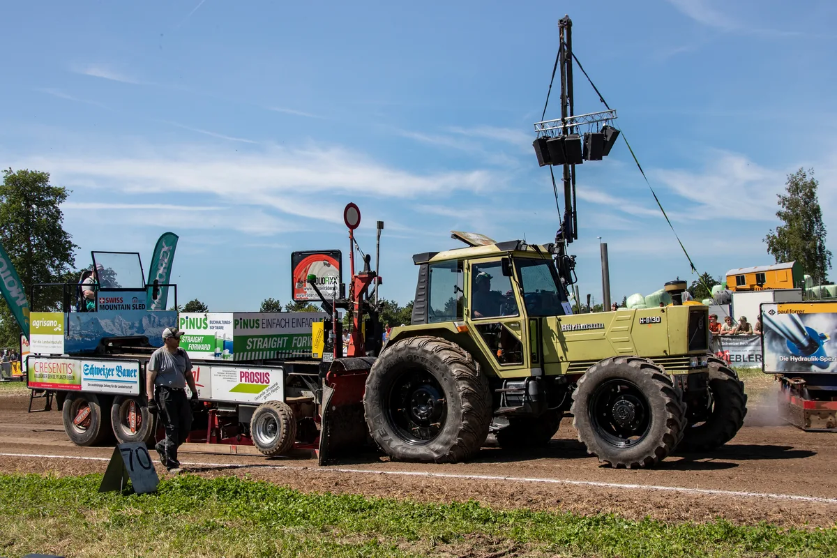 Beim Tractor Pulling wird der Boden in Mitleidenschaft gezogen. Hier eine Aufnahme aus Dürnten aus dem Jahr 2019. Beim Tractor Pulling wird der Boden in Mitleidenschaft gezogen. Hier eine Aufnahme aus Dürnten aus dem Jahr 2019.
