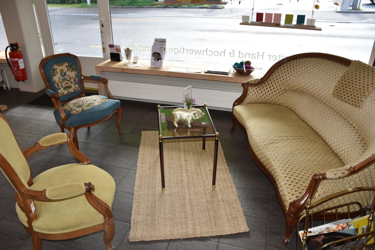 Die Lounge der Boutique Blickreich in Uster.