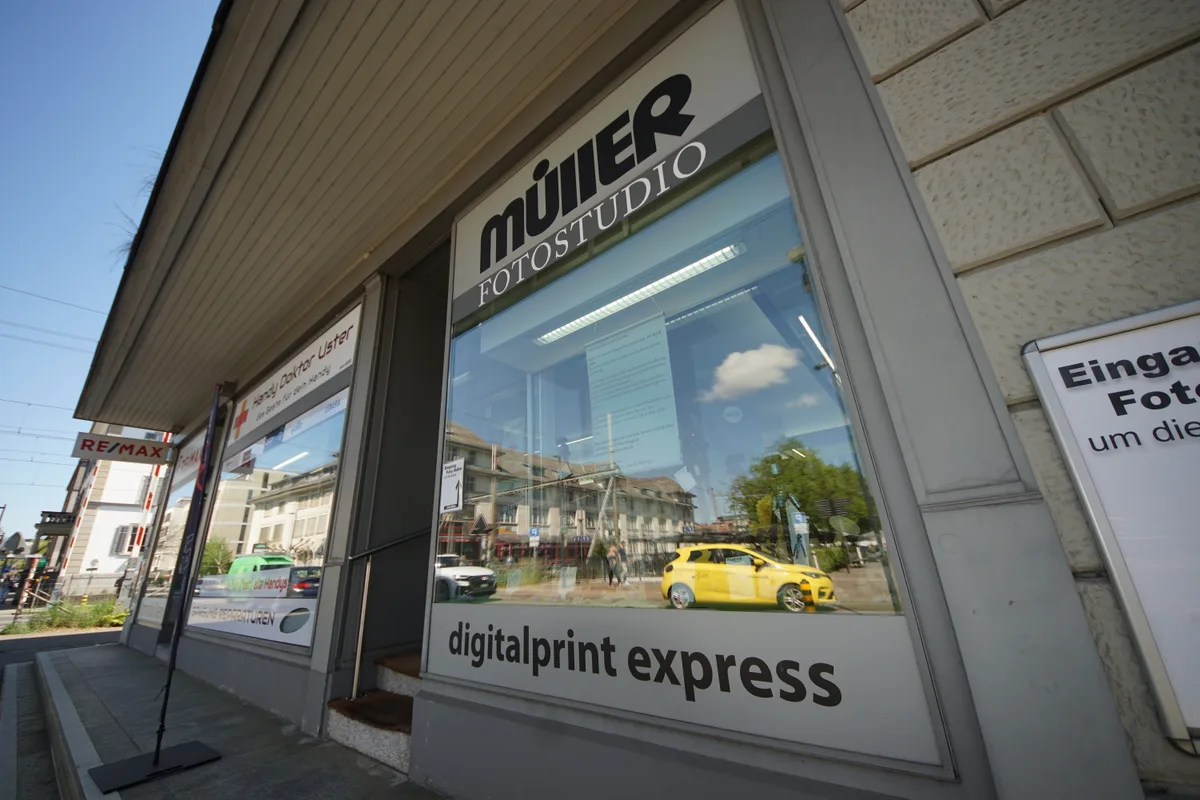 Das Schaufenster von Foto Müller in Uster.