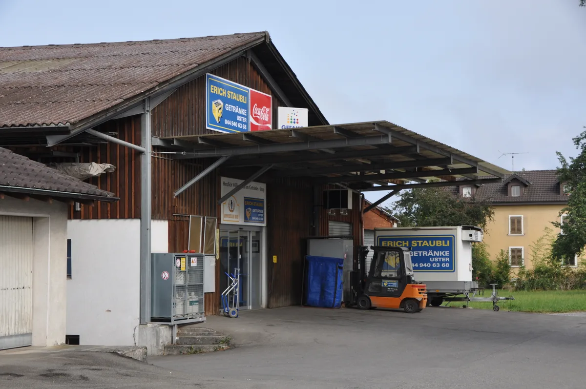 Die Staubli Getränke AG wird an Zweifel verkauft. Der Shop an der Seestrasse wird geschlossen.