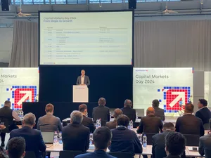 Till Reuter informierte am Capital Markets Day über die strategischen Ziele von Dormakaba. Till Reuter informierte am Capital Markets Day über die strategischen Ziele von Dormakaba.