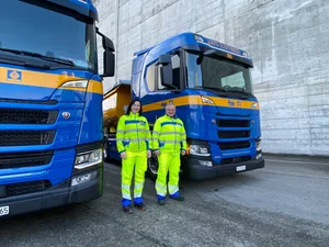 Laianna und Thomas fahren die beiden E-LKW der FBB in Hinwil. Laianna und Thomas fahren die beiden E-LKW der FBB in Hinwil.