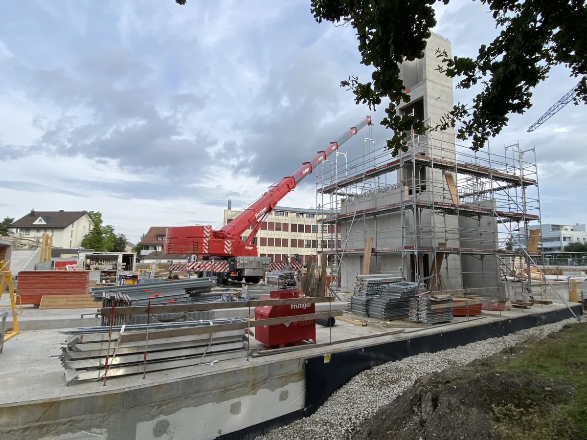 Noch deutet wenig darauf hin, dass der Gewerbepark Station Nänikon bereits 2025 bezugsbereit sein wird. Noch deutet wenig darauf hin, dass der Gewerbepark Station Nänikon bereits 2025 bezugsbereit sein wird.