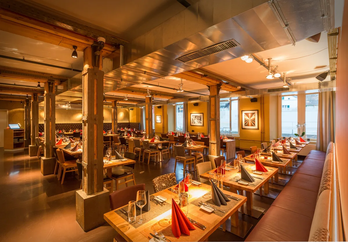 Innenansicht des Restaurants Neue Spinnerei in Aathal.