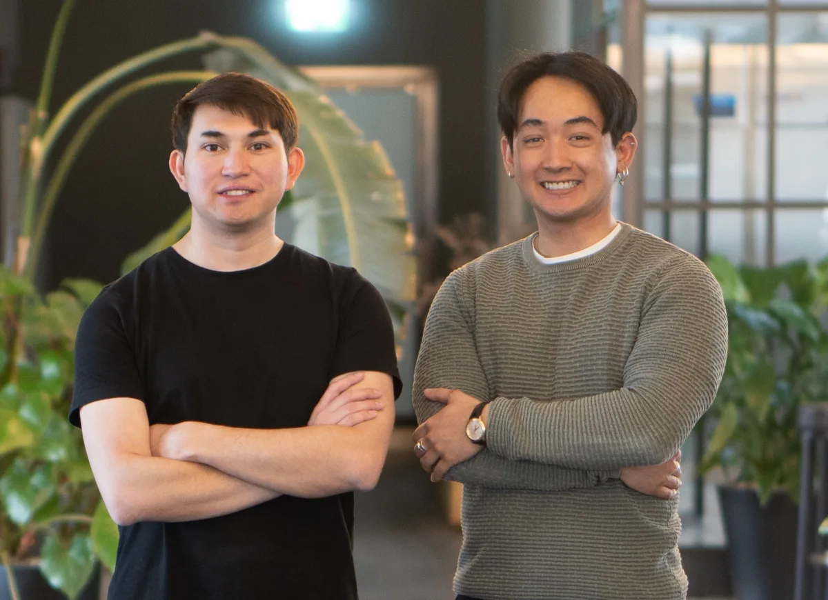 24052644-13 Einst Schulkollegen an der Kanti Wetzikon, heute Co-Gründer des Software-Start-ups Next Business: Stefan Wittwer (links) und Raksmey Oum.