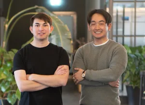 24052644-13 Einst Schulkollegen an der Kanti Wetzikon, heute Co-Gründer des Software-Startups Next Business: Stefan Wittwer (links) und Raksmey Oum.
