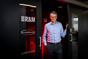 25059213-7 Michel Riva, CEO Reichle&DeMasari, im Showroom in Wetzikon.