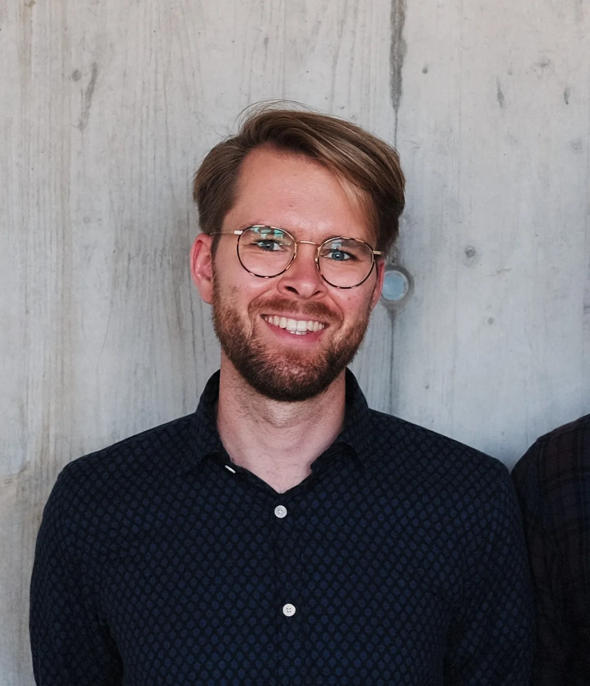 Felix Bünning, CEO des Start-ups Viboo AG aus Dübendorf, will das Heizen dank einem intelligenten Algorithmus effizienter und sparsamer machen. Porträtbild eines jungen Wissenschaftlers.
