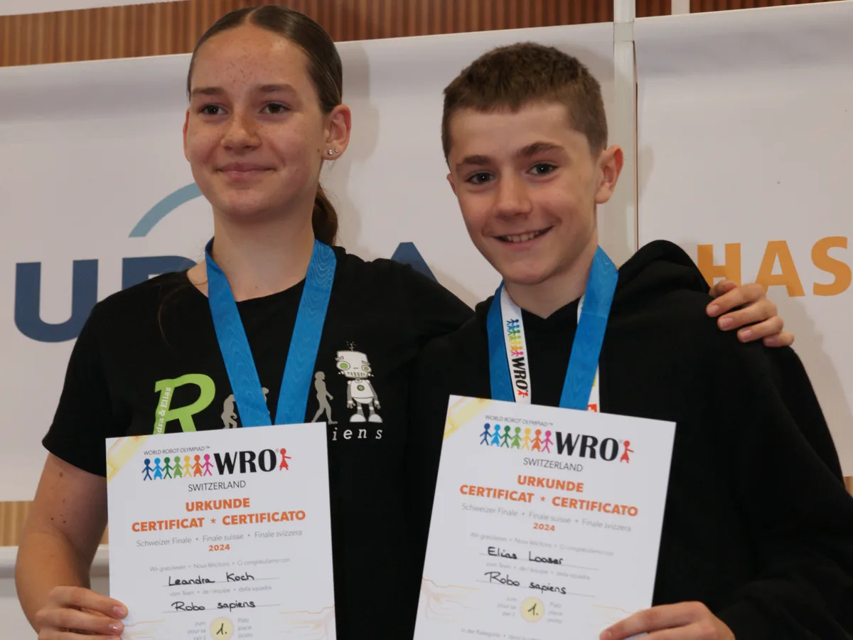 Kinder aus Russikon gewinnen an der Robo Olympics.