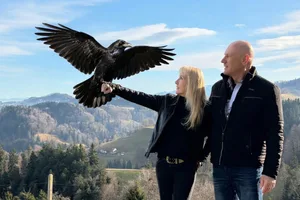 29129543-4 Marisa und walti Dux sind stolz auf ihr neuestes Werk.