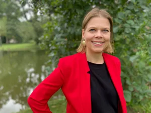 13280252-14 Annette Schaer grub Geschichten rund um den Greifensee aus.