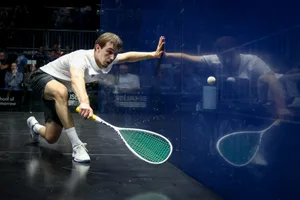25554177-9 Cindy Merlo und David Bernet in der Erstrunde des GC-Cup im Zürcher HB.