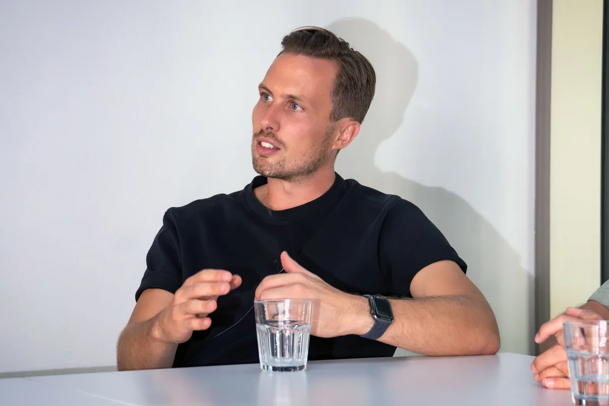 Für den Wetziker Assistenztrainer Lukas Huber ist klar: Im Verein gibt es einiges zu verbessern. Lukas Huber, FC Wetzikon.