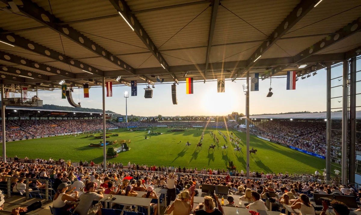 26041947-18 Für die Teilnehmenden aus dem Oberland ist der WM-Auftritt im Aachener Allianz Park etwas ganz Besonderes.