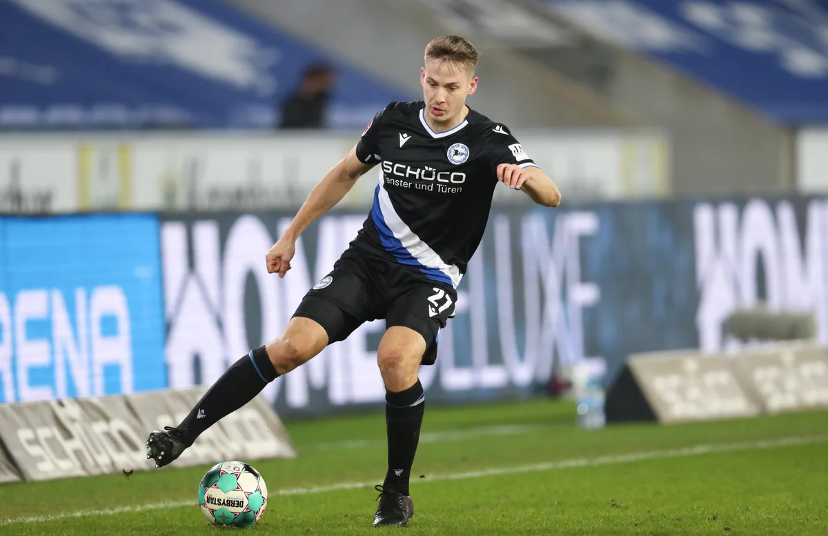 31599122-15 Cédric Brunner