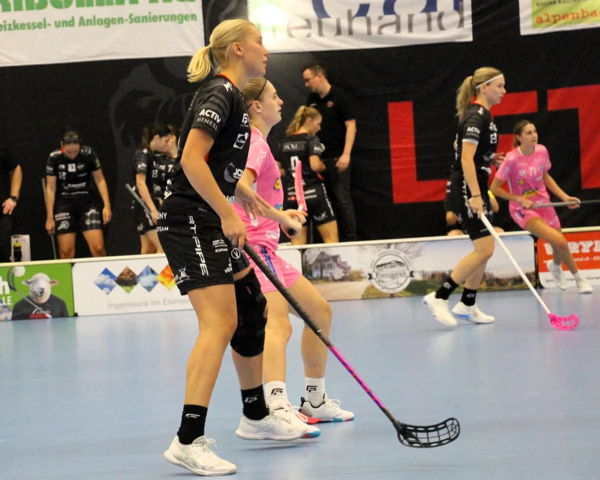 30142578-8 Floorball Riders