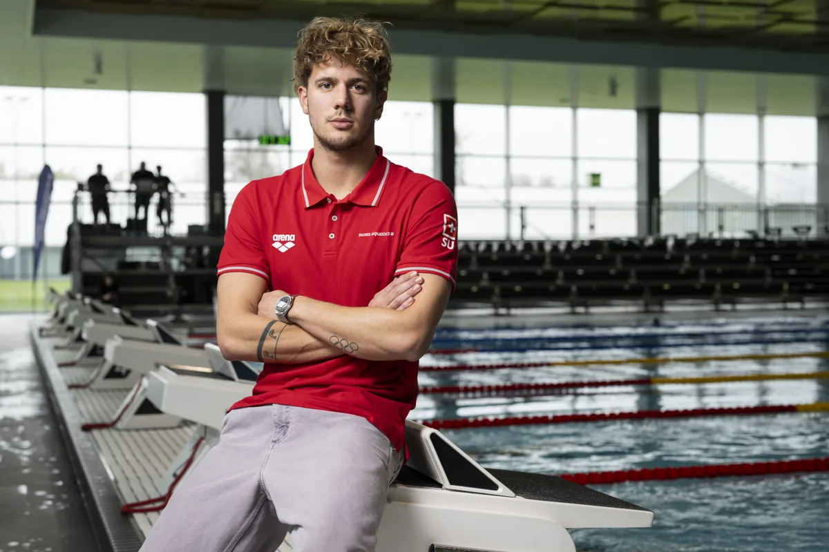 Noè Ponti posiert anlässlich einer Medienkonferenz der Swiss Aquatics Swimming am Mittwoch, 3. April 2024, in Uster. (KEYSTONE/Ennio Leanza)