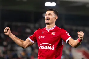 Elmin Rastoder (FCT) jubelt nach seinem Tor zum 2-1 im Super League Spiel zwischen dem FC Thun und dem FC Sion, in der Stockhorn Arena in Thun, am Samstag, 1. November 2025. (KEYSTONE/Anthony Anex) Elmin Rastoder (FCT) jubelt nach seinem Tor zum 2-1 im Super League Spiel zwischen dem FC Thun und dem FC Sion, in der Stockhorn Arena in Thun, am Samstag, 1. November 2025. (KEYSTONE/Anthony Anex)