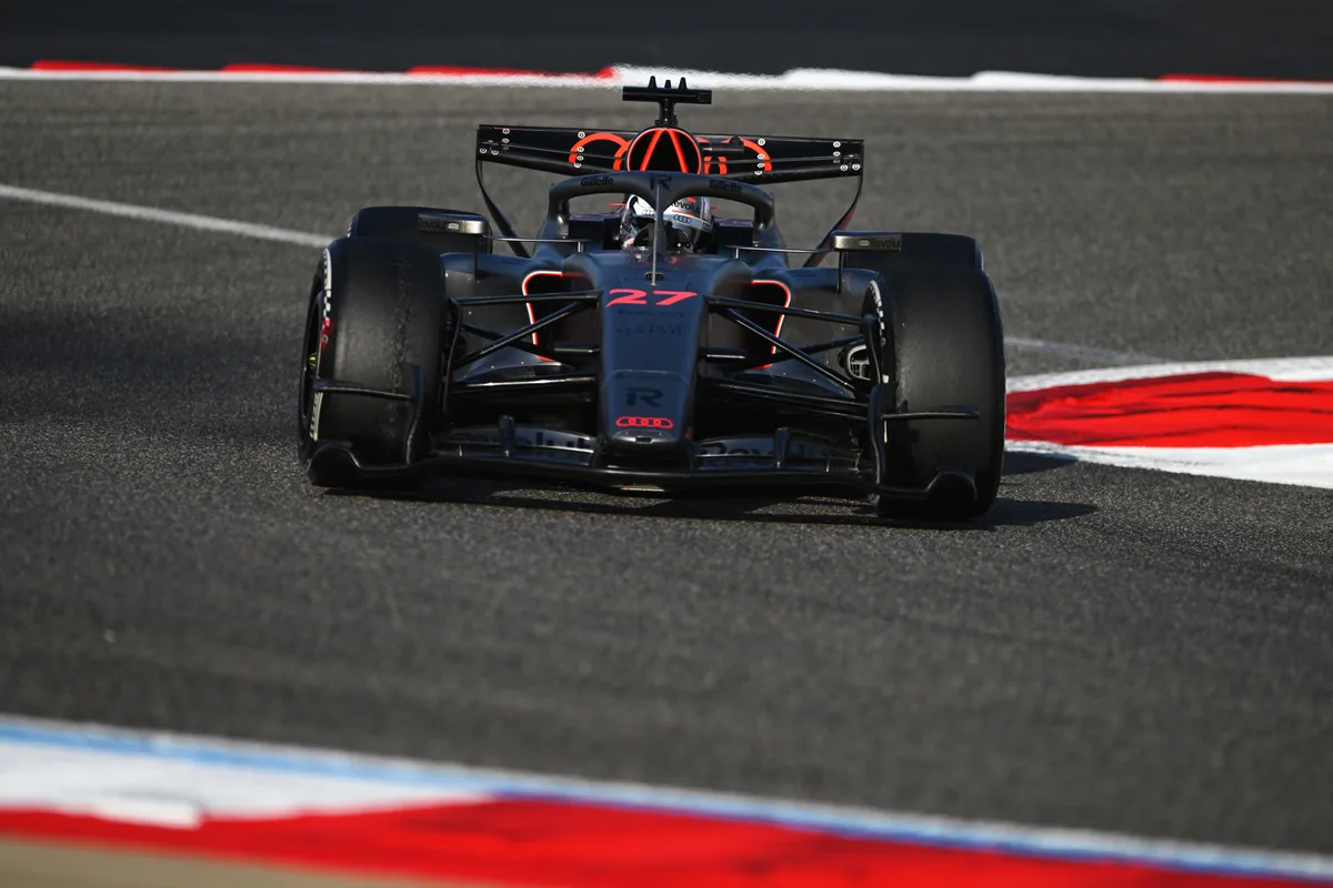 Nico Hülkenberg im Audi R26 an den Tests in Bahrain Nico Hülkenberg im Audi R26 an den Tests in Bahrain