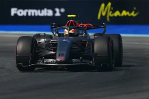MIAMI, FLORIDA - MAY 02: Gabriel Bortoleto of Brazil driving the (5) Audi F1 Team R26 on track prior to qualifying ahead of the F1 Grand Prix of Miami at Miami International Autodrome on May 02, 2026 in Miami, Florida. (Photo by Sona Maleterova/LAT Images) MIAMI, FLORIDA - MAY 02: Gabriel Bortoleto of Brazil driving the (5) Audi F1 Team R26 on track prior to qualifying ahead of the F1 Grand Prix of Miami at Miami International Autodrome on May 02, 2026 in Miami, Florida. (Photo by Sona Maleterova/LAT Images)