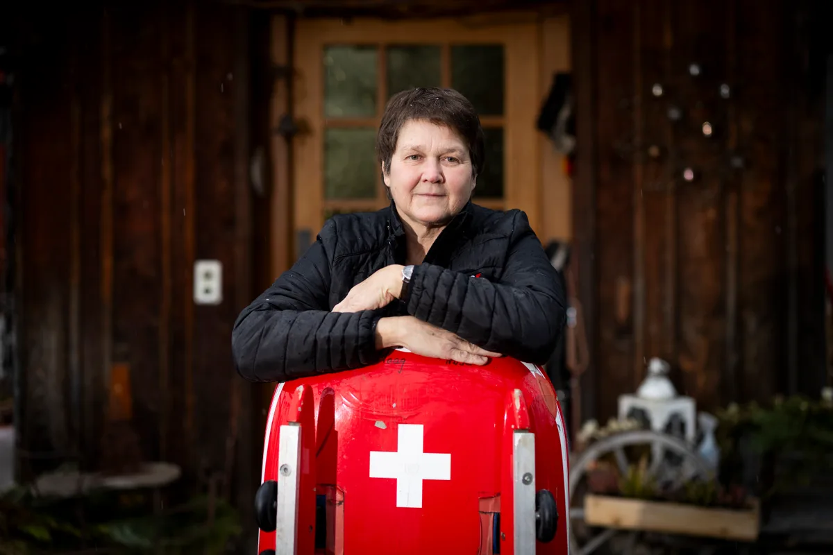 28670918-2 Katharina Maag bei sich zu Hause