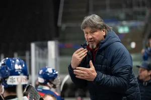 30465637-1 Andrea Cahenzli, Trainer U18-Elit ZSC Lions