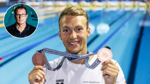 Antonio Djakovic mit den beiden Bronzemedaillen an der EM 2024 in Belgrad, eingeklinkt sein Trainer Pablo Kutscher Antonio Djakovic mit den beiden Bronzemedaillen an der EM 2024 in Belgrad, eingeklinkt sein Trainer Pablo Kutscher