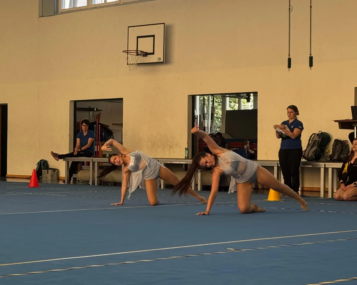 Liisa & Valerie - Gymnastik Paare ohne Handgerät, Aktive - DR Gymnastik&nbsp;Wetzikon