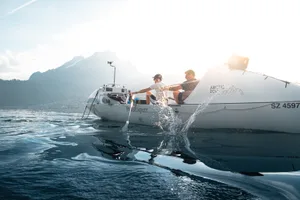 17742197-4 Im Training vor dem Abenteuer: Florian Ramp und Frederik Jacobs an den Rudern.
