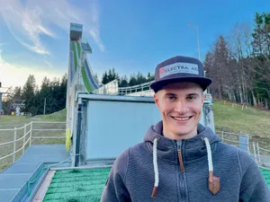 23628289-2 Dominik Peter