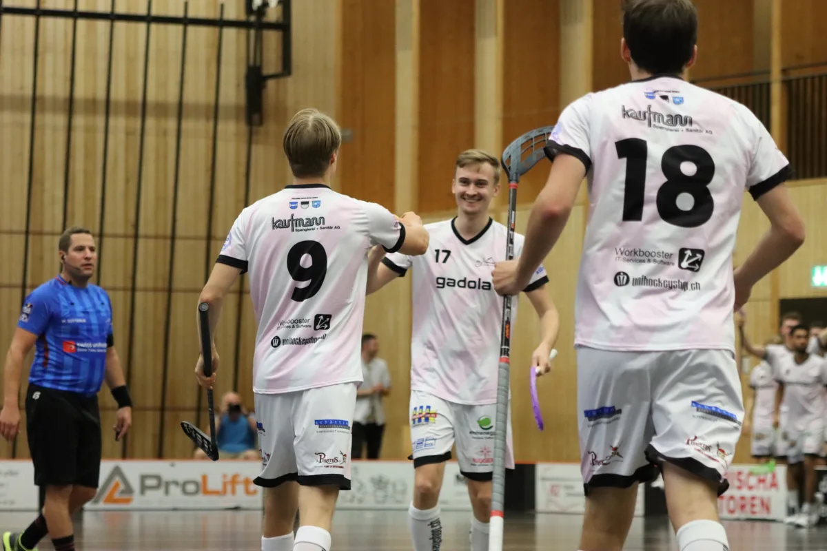 Pfannenstiels Juho Sorri (9), Marco Hurni (17), Luca Rizzi (18)