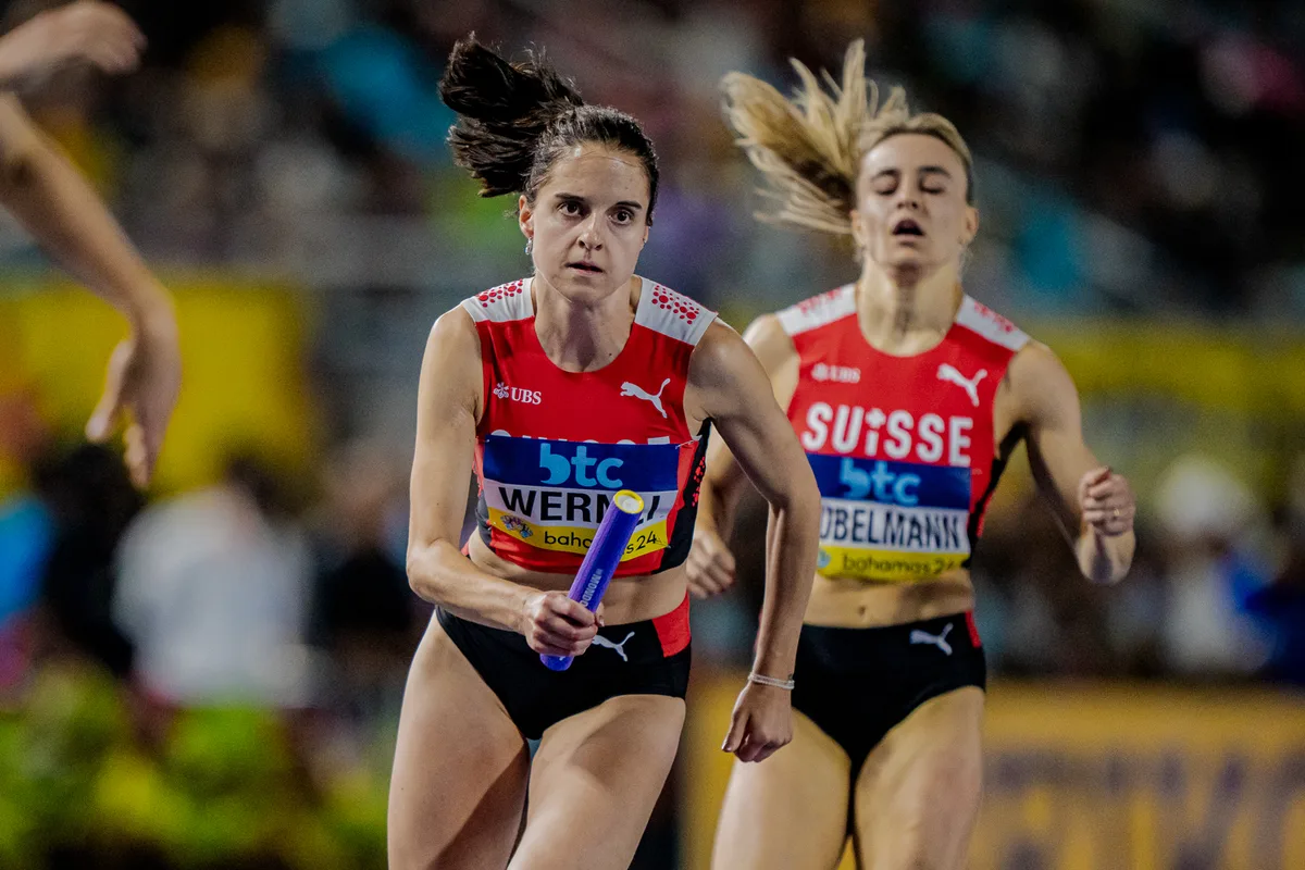 Lena Wernli and Catia Gubelmann at the World Relays  on May 04, 2024 in Nassau.