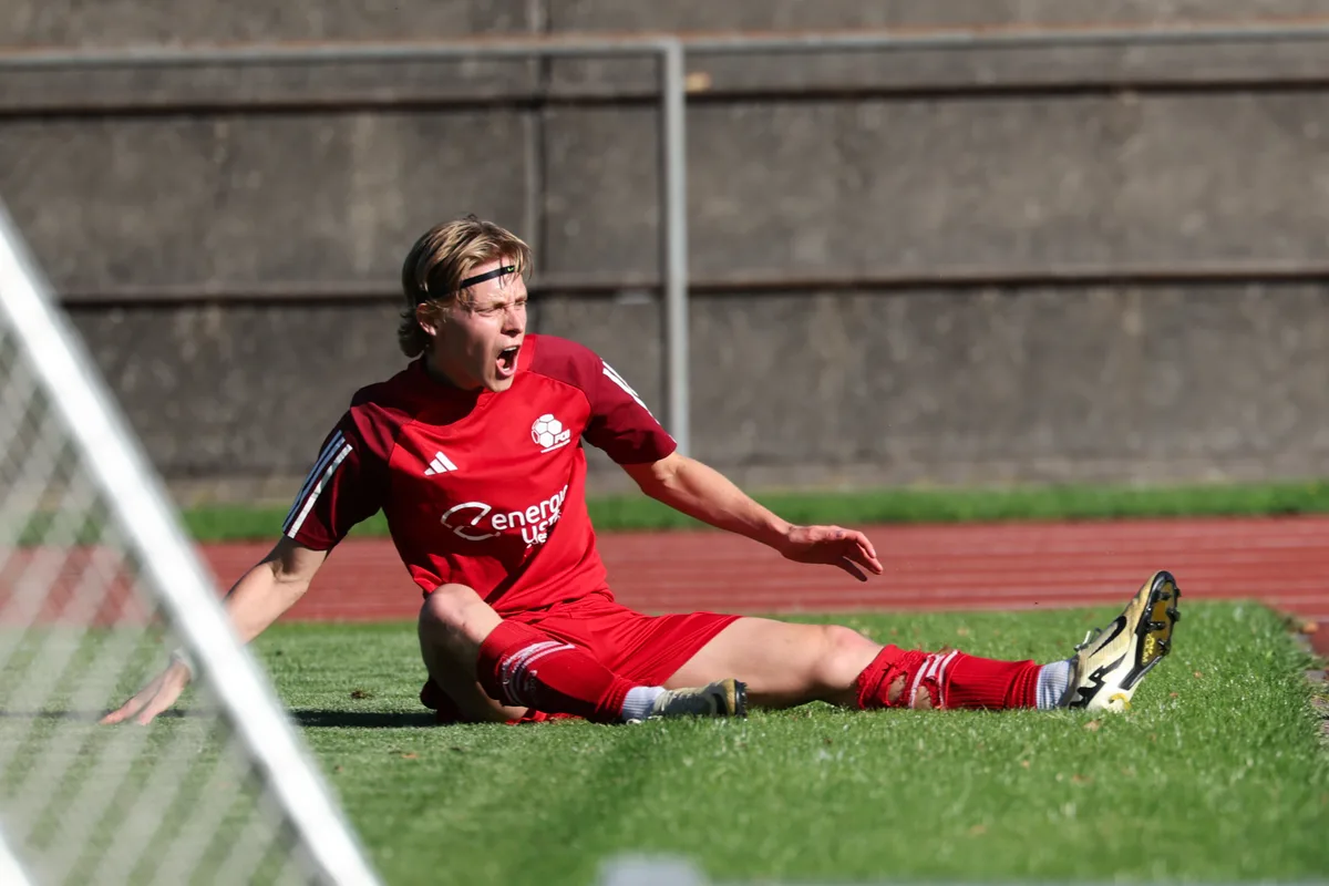 Fussball Uster - Thalwil Fussball Uster - Thalwil