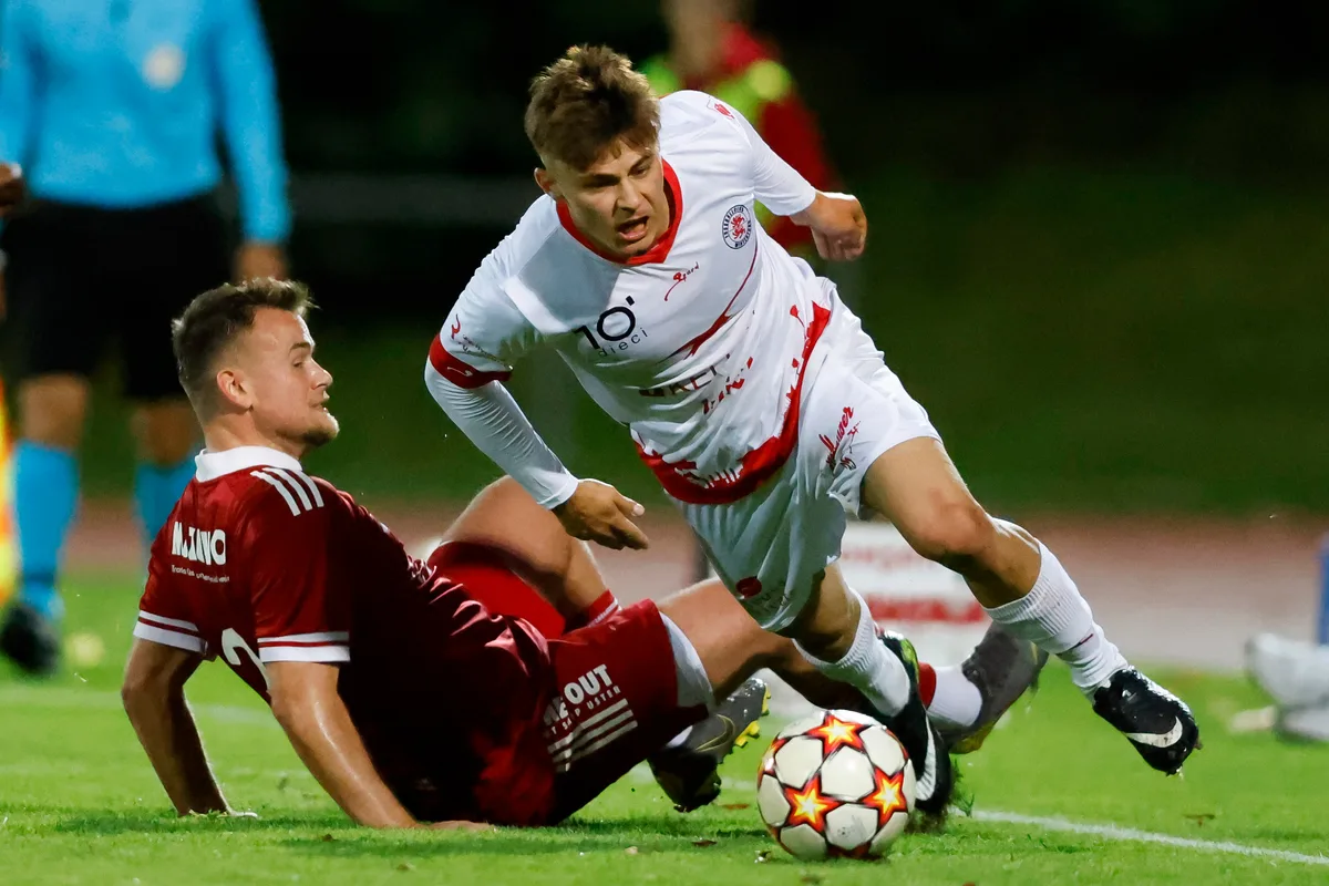 Wintis Arlind Dakaj gegen Usters Enit Sadiku