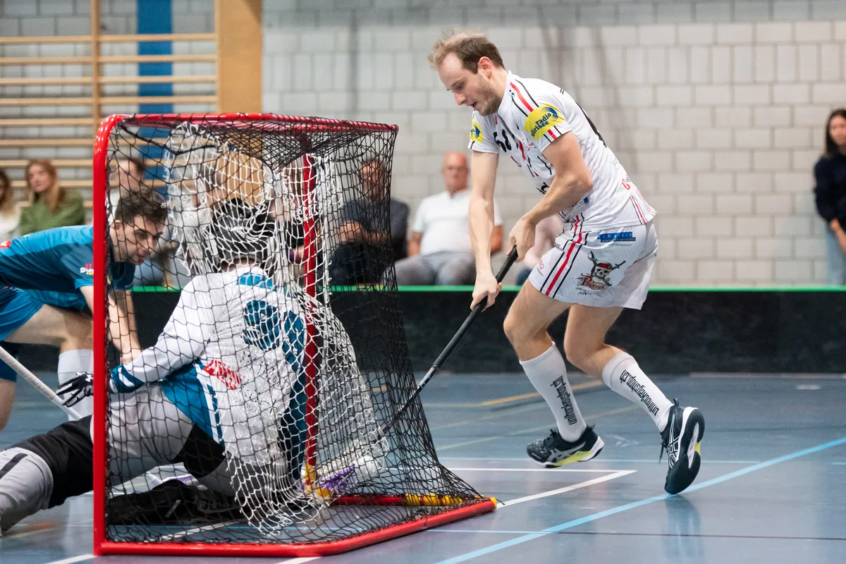 Sporthalle Dürrbach, Galttal Yannis Viol gegen Pfannenstiel Florian Hafner