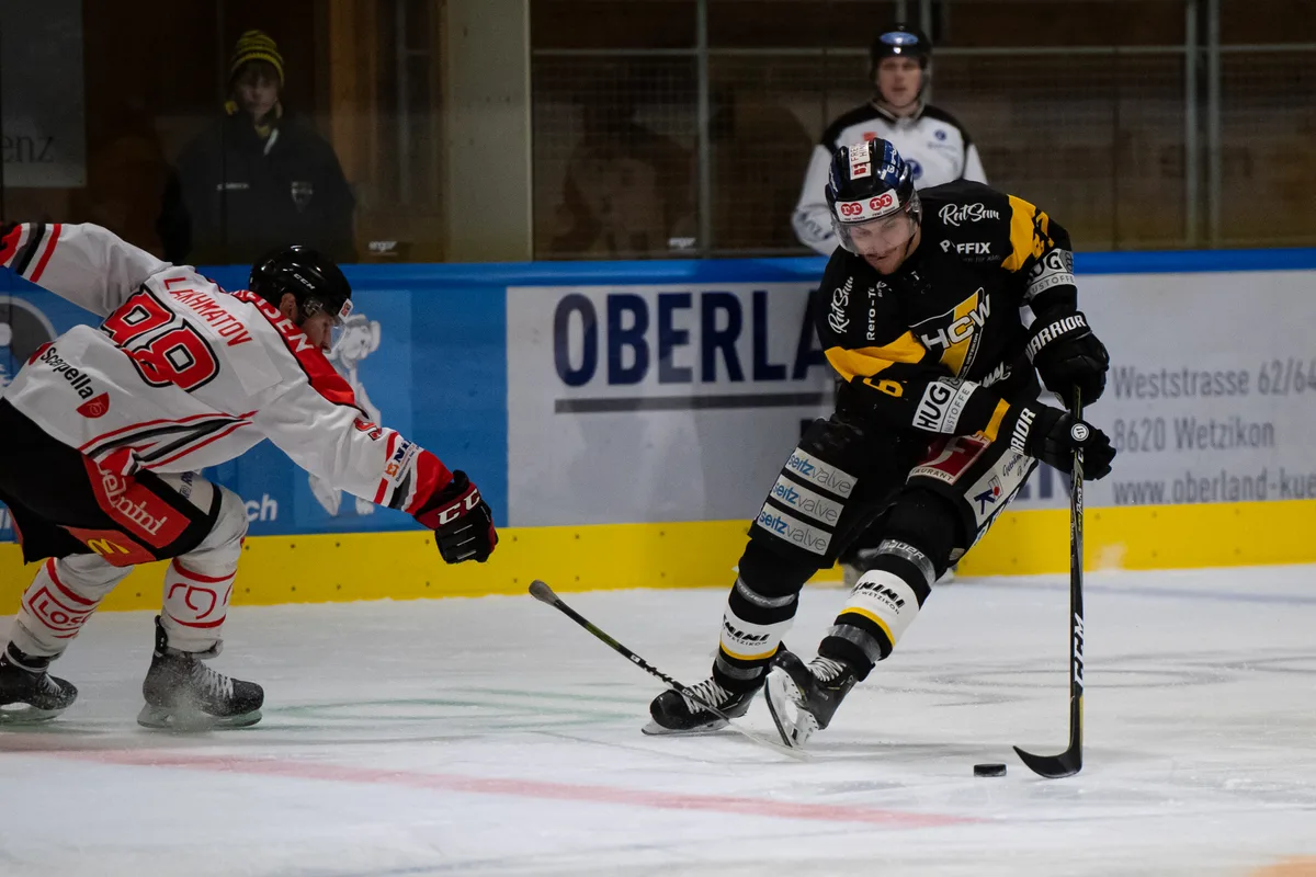 Routinier gegen Routinier: Witali Lachmatow (41) gegen den Wetziker Timon Vesely (36). (Archivfoto: Robert Pfiffner) Eishalle Wetzikon, Wetzikon Vesely Timon gegen Bellinzona Lakhmatov Vitaly