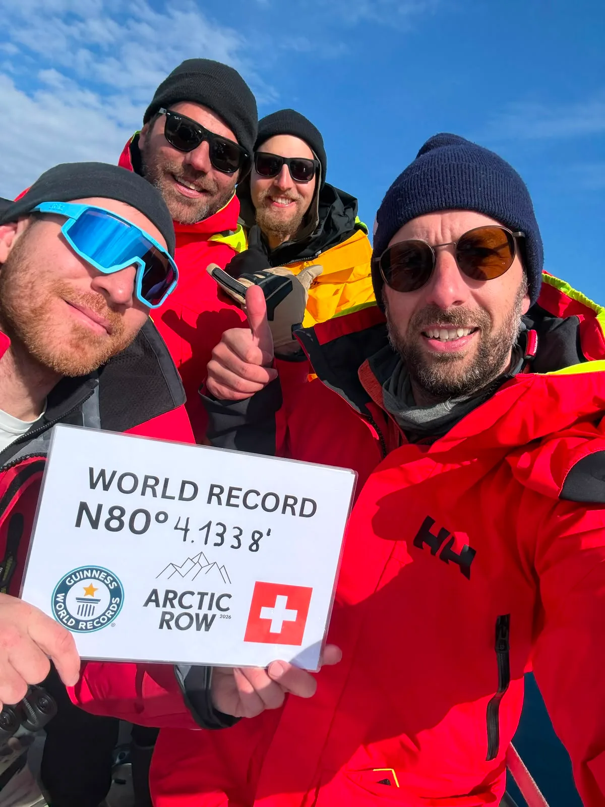 Der Hinwiler Roman Möckli (ganz links) mit seinen Teamkollegen von Arctic Row. Der Hinwiler Roman Möckli (ganz links) mit seinen Teamkollegen von Arctic Row.