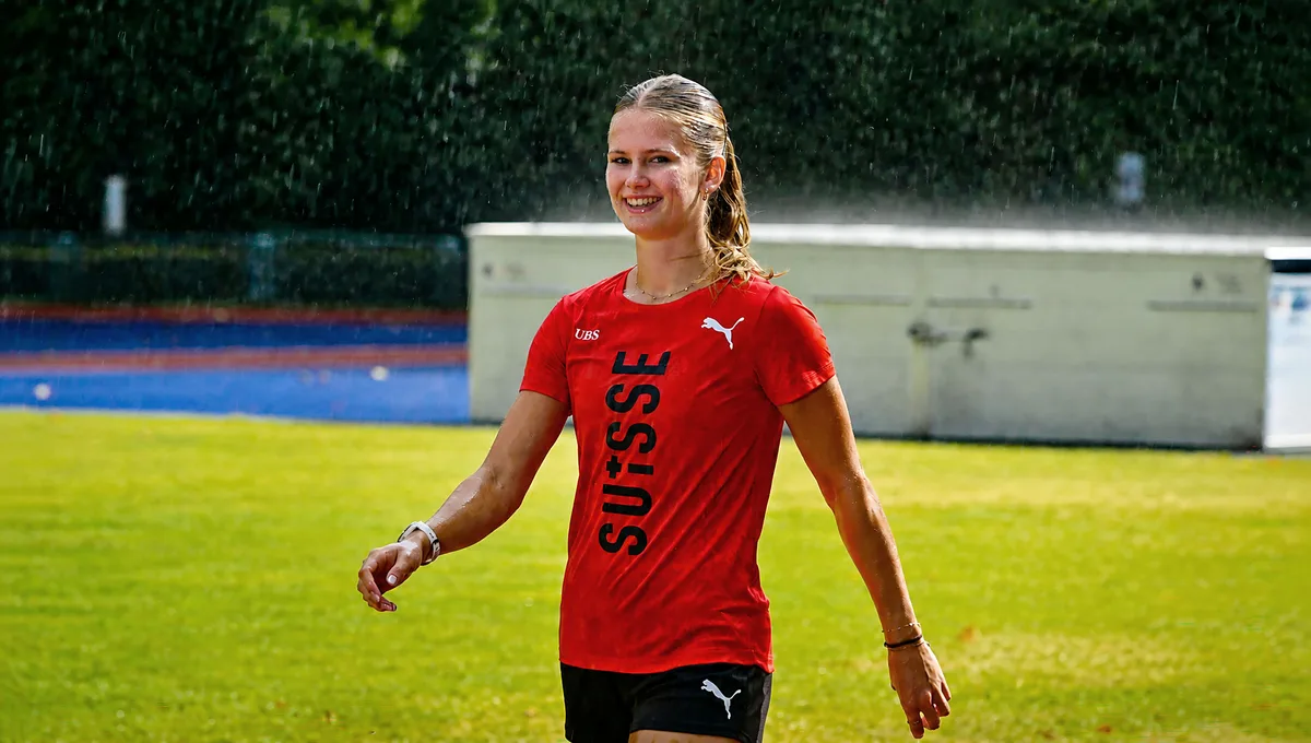Gute Laune trotz Regen: Anna Pfister beim Training im Sihlhölzli in Zürich. Gute Laune trotz Regen: Anna Pfister beim Training im Sihlhölzli in Zürich.