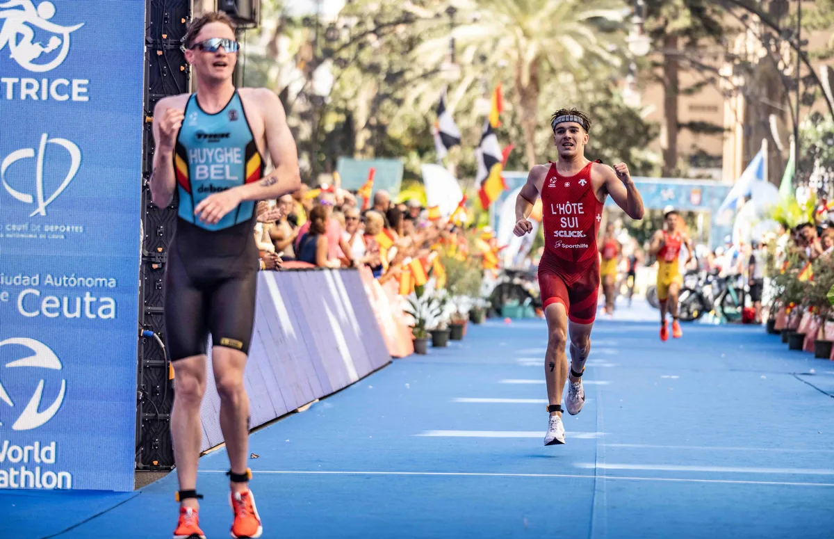 27999371-1 Die Laufstrecke wäre eigentlich seine Stärke – derzeit ist sie das aber nicht: Antoine L'Hôte beim Zieleinlauf in einem Europacup-Rennen.