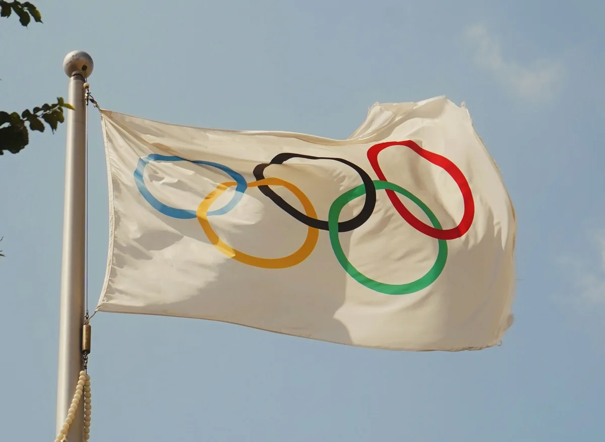 Bis am 22. Februar wehen die Olympischen Fahnen in Italien.
