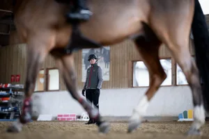 21860950-3 Estelle Wettstein leitet ein Training