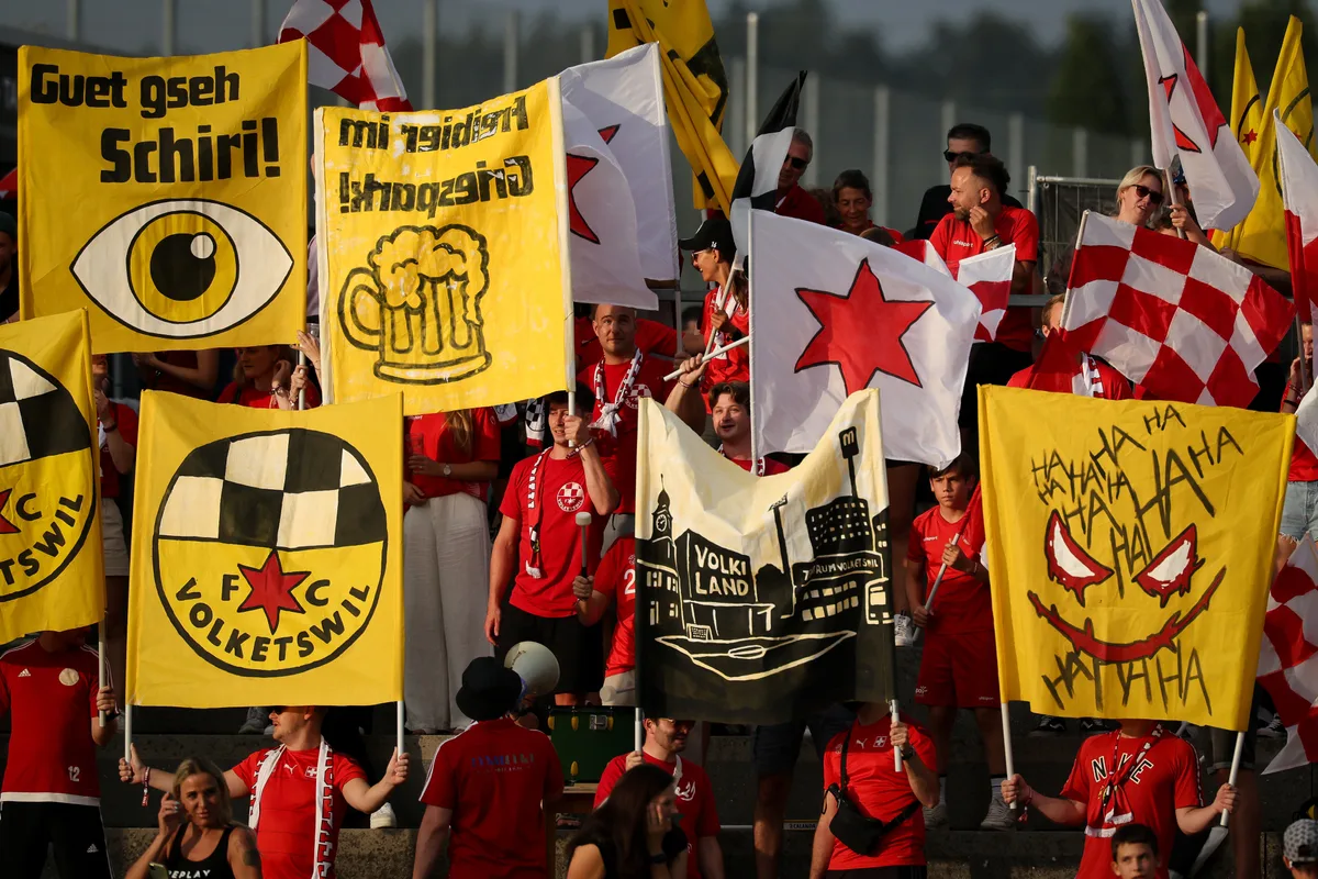 Transparente der Volki Fans