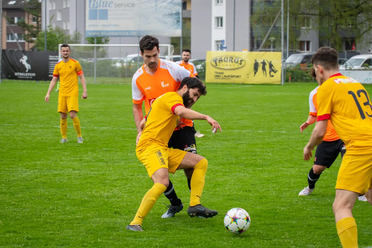 Schmid Patrick (gelb) gegen Hren Filip (orange) Schmid Patrick (gelb) gegen Hren Filip (orange)