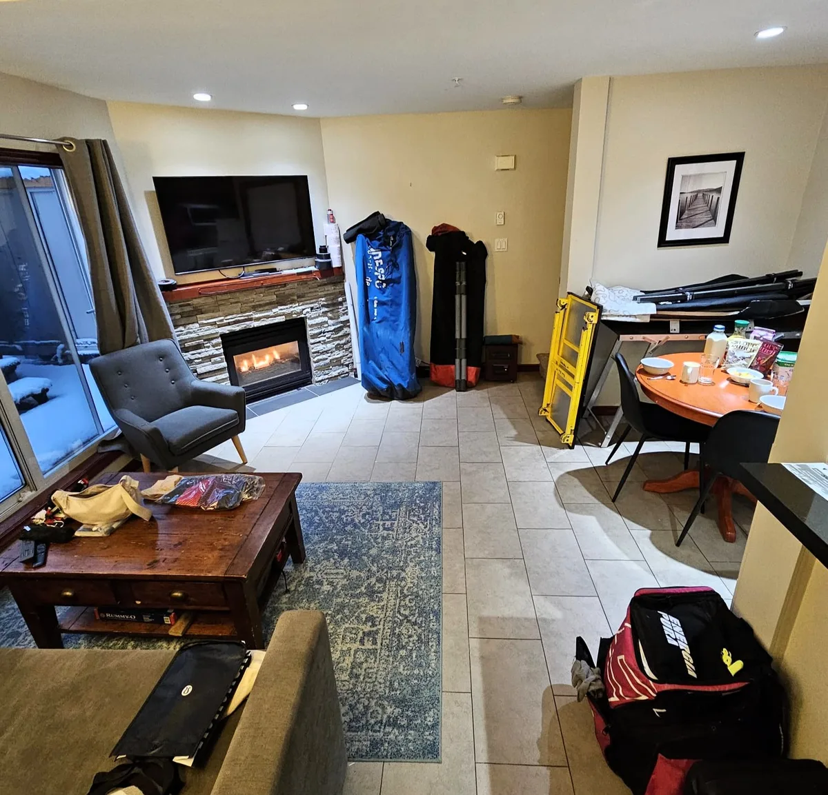 Rückzugsort und Materiallager in einem – Maags Appartement in Whistler. Rodeln