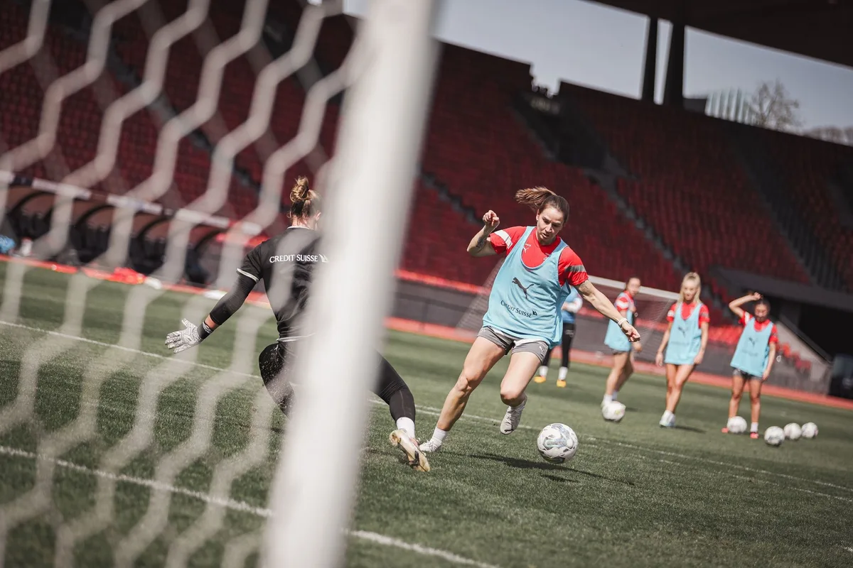 Naomi Mégroz, Fussball-Nationalspielerin aus Greifensee.